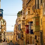 One-of-a-kind In Apartment Valletta